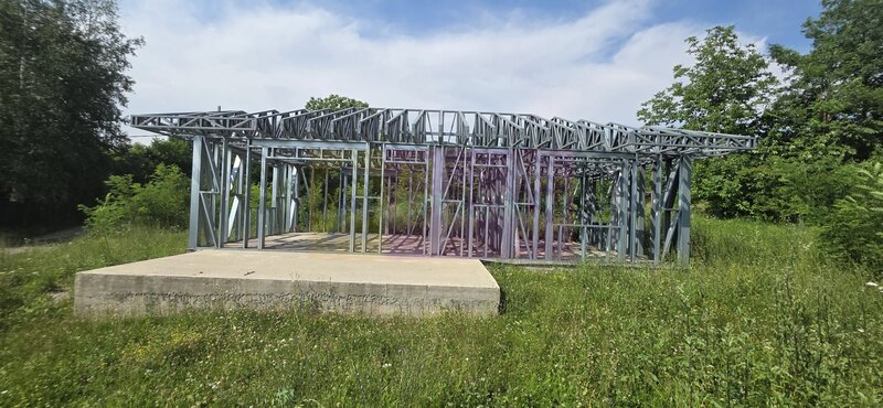 Casa pe structura metalica si teren de 757 mp de vanzare in Brebu